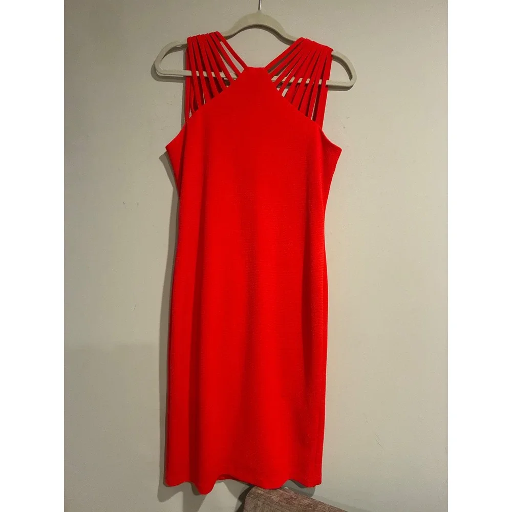 Ronni Nicole Red Textured Sheath Dress Strappy Cage Neckline Size 6‎